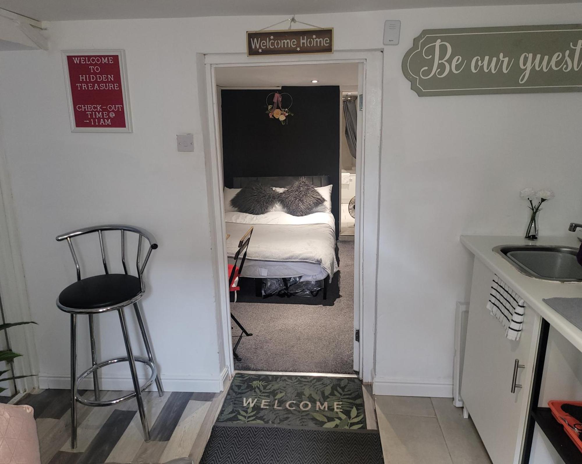 Hidden Treasure-Netflix And Wi-Fi-Basement Flat Apartment Gillingham  Exterior photo